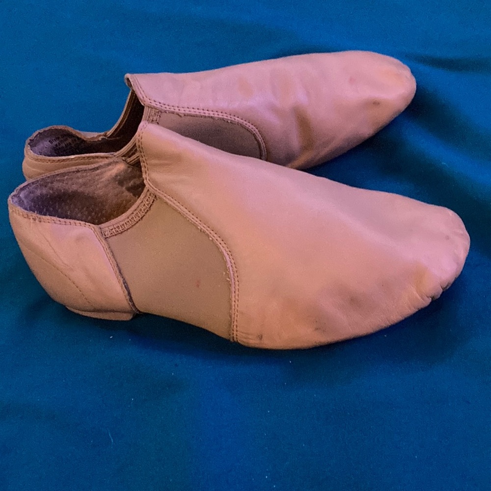 Tan jazz dance shoes